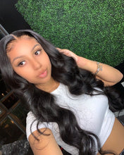 Load image into Gallery viewer, Loose Wave Frontal Bundle Deal